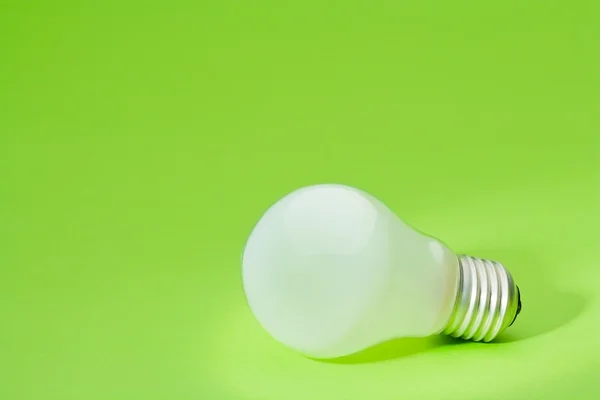 Lampa på grön — Stockfoto