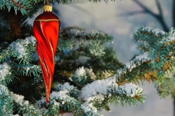 Kırmızı twisty Noel saçağı — Stok fotoğraf