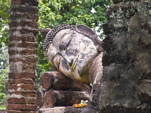 Tête de bouddha en pierre — Photo