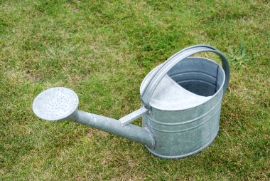 Garden watering can clipart