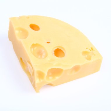 beyaz arkaplanda peynir