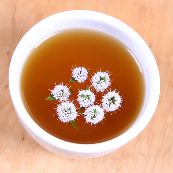 Bowl of green tea — Stock Photo, Image