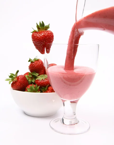 Shake aux fraises et fraises — Photo