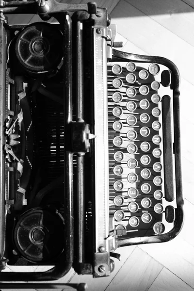Máquina de escrever vintage — Fotografia de Stock