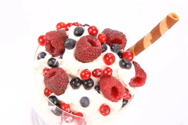 Whipped cream with fruits — Stock Photo, Image