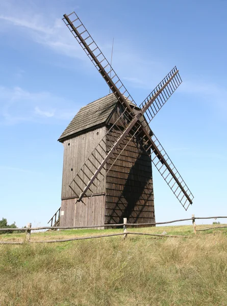 Mulino a vento antico — Foto Stock
