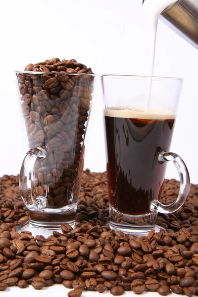 Att göra i caffe latte — Stockfoto