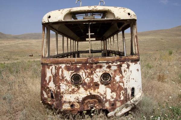 Kırık otobüs — Stok fotoğraf