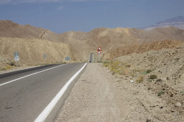 Straight route in Iran — Stock Photo, Image