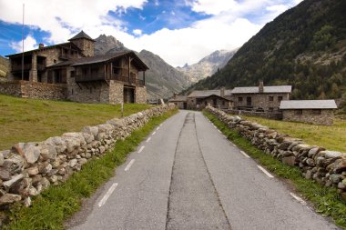 köy - pyrenees