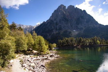 Sant Maurici lake clipart