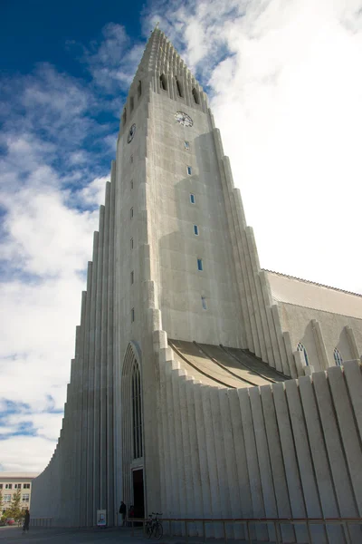 Hallgrimskirkja 教会在雷克雅未克-冰岛 — 图库照片