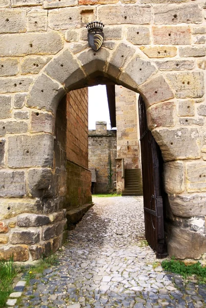 Entrance to gothic castle — Stock Photo, Image