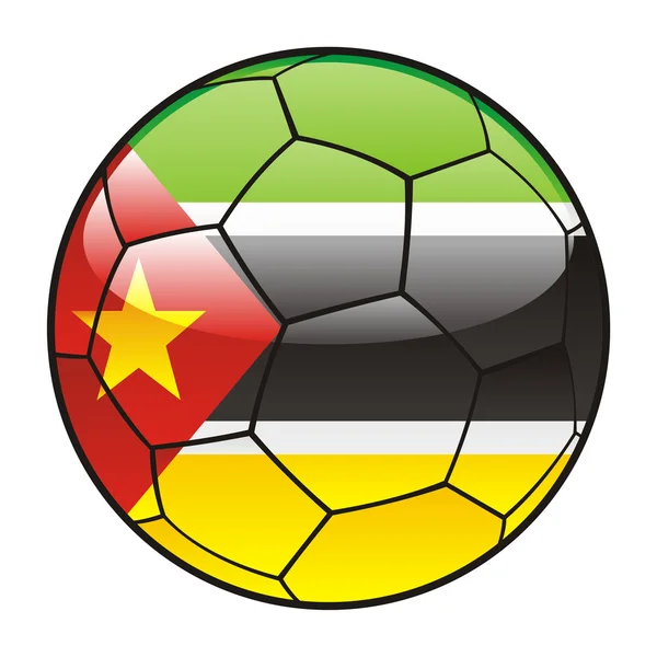 Bandeira de Moçambique na bola de futebol — Vetor de Stock