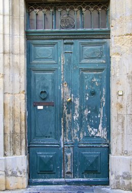 Eski mavi ahşap kapı