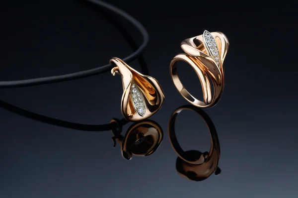 Beautiful ring and pendant — Stock Photo, Image