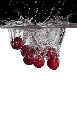 Raspeberries in water clipart