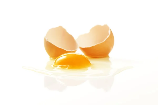 Kırık yumurta — Stok fotoğraf