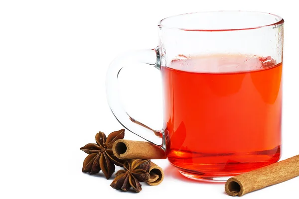 Paus de canela de chá vermelho e anis estrelado — Fotografia de Stock