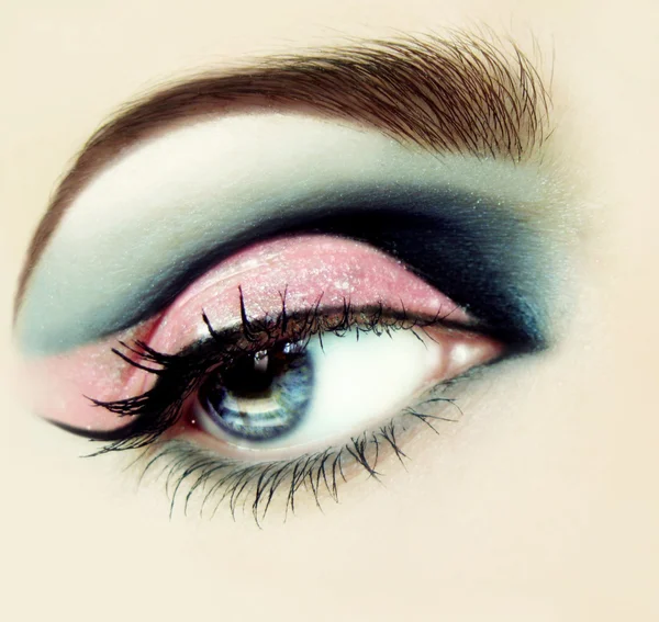 Olhos de mulher bonita — Fotografia de Stock