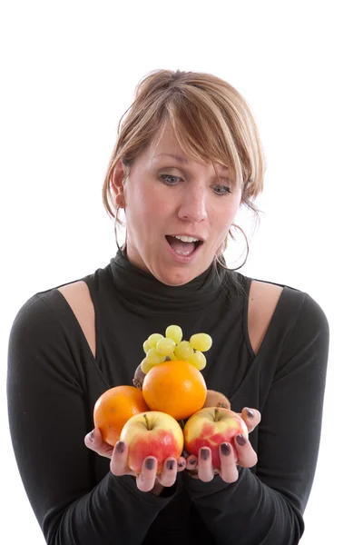Menina loira bonita com frutas — Fotografia de Stock