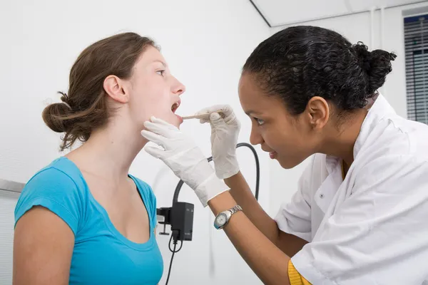 Проверка рта — стоковое фото