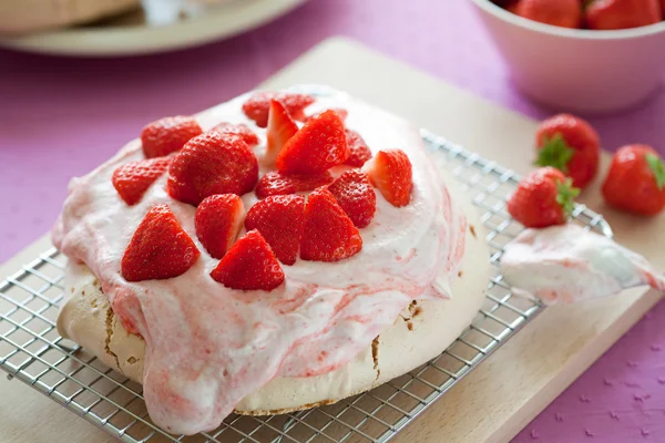 Pavlova aux fraises — Photo