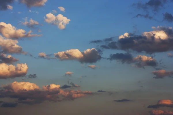 Nubes del atardecer — Foto de Stock
