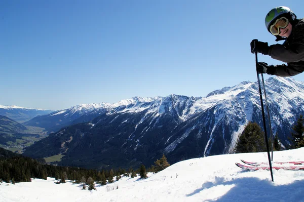 Skiing is beautiful — Stock Photo, Image