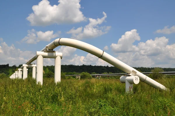 El oleoducto principal de una alta presión —  Fotos de Stock