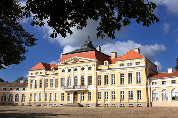 Palace in Rogalin. — Stock Photo, Image