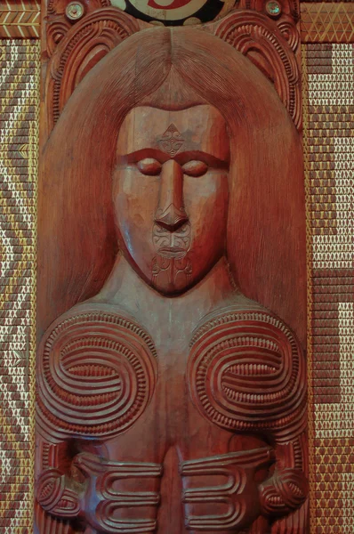 Maori houtsnijwerk — Stockfoto