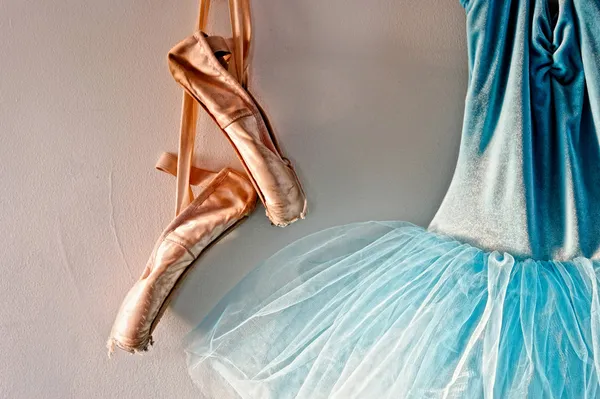 Romantický balet a tutu boty — Stock fotografie