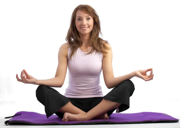 Attraktiva yoga kvinnan — Stockfoto
