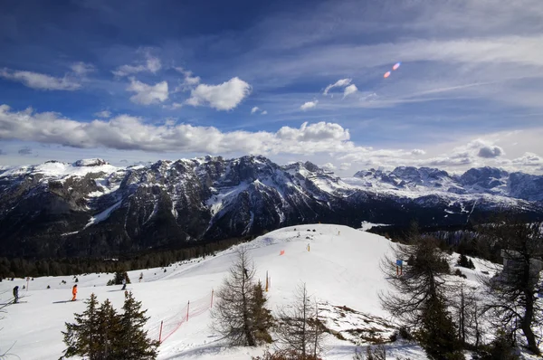 Italienska Alperna för skidåkning — Stockfoto
