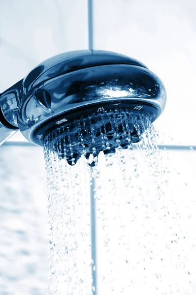 Sprcha a voda — Stock fotografie