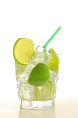 Caipirinha kokteyl