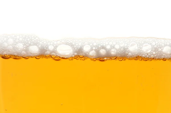 Szklanka piwa na białym tle — Zdjęcie stockowe