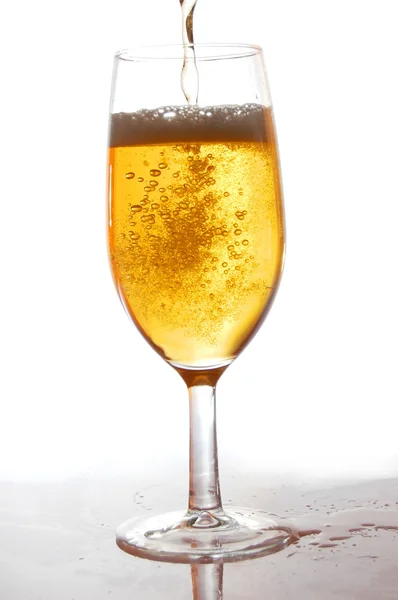 Ποτήρι φρέσκια μπύρα — Φωτογραφία Αρχείου