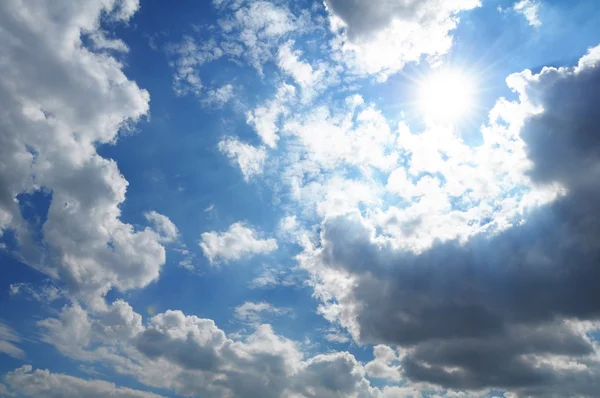 Molnblå himmel — Stockfoto