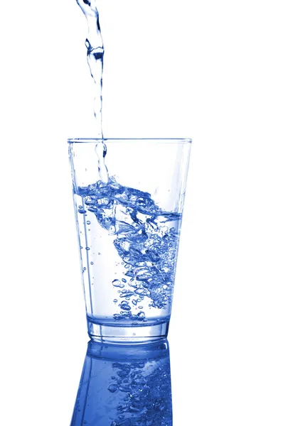 Su bardağı su — Stok fotoğraf