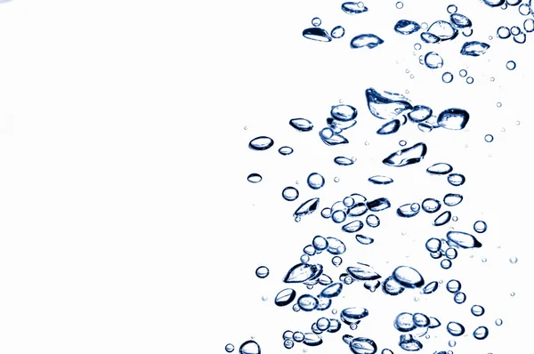 Luchtbellen in het water — Stockfoto
