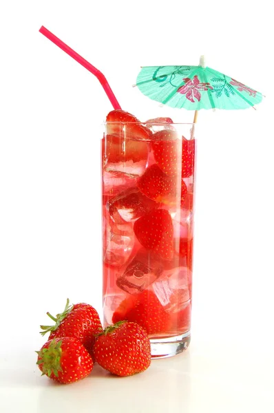 Jordgubb fruktjuice — Stockfoto
