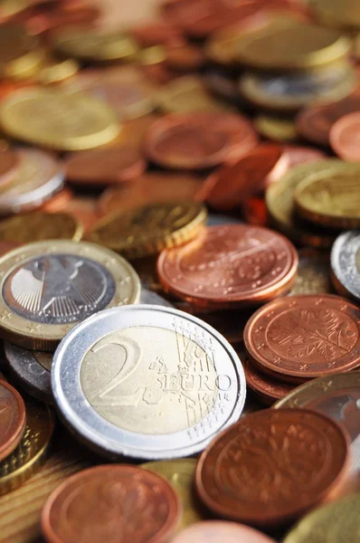 Monedas de dinero en euros —  Fotos de Stock
