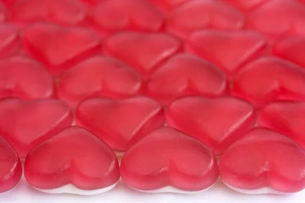 Червоно-білі любовні сердечні цукерки — стокове фото