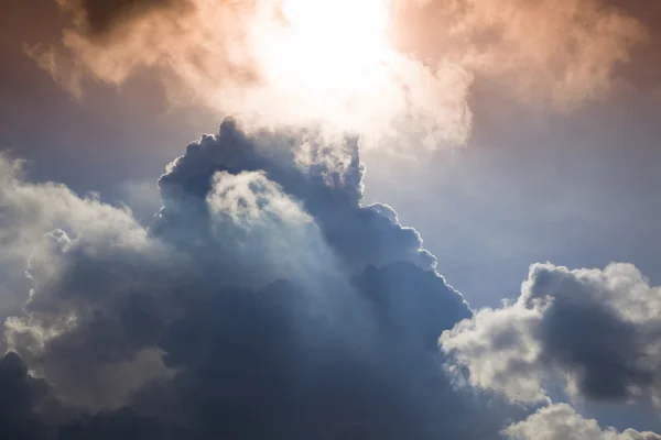 Хмара та Схід сонця — стокове фото