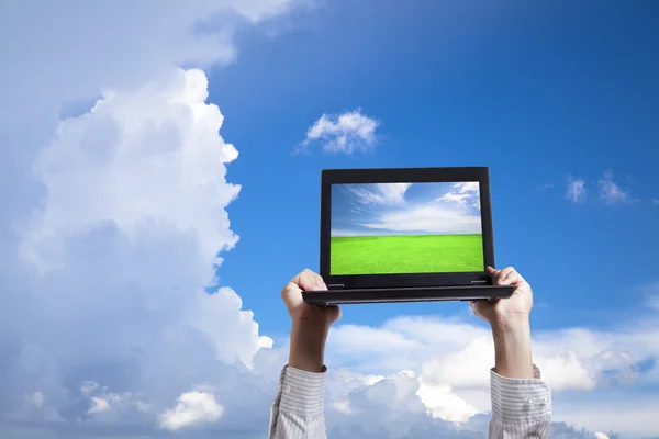 Computer in der Wolke — Stockfoto