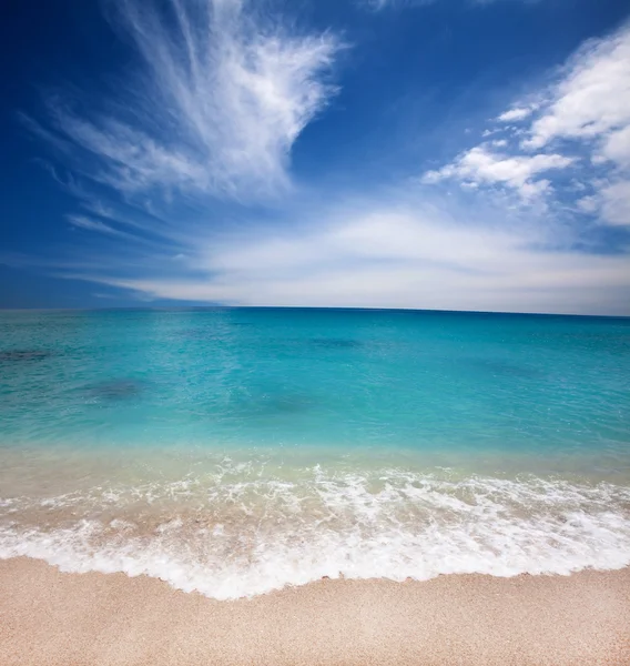 Beach and cloud — Stock Photo, Image