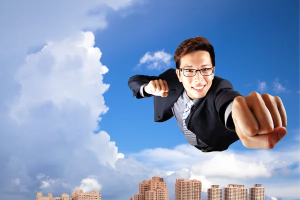 Biznesmen latać w niebo — Zdjęcie stockowe