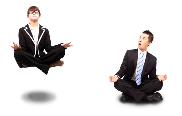Empresaria y empresario en yoga — Foto de Stock